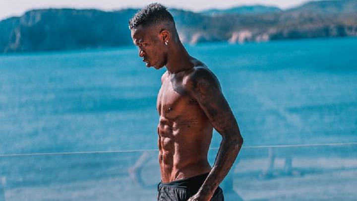 Новость на сайте FondoRuso.ru /assets/img/news/2020/2020-09-01-43-vinicius.jpg