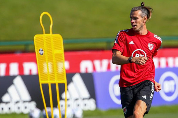 Новость на сайте FondoRuso.ru /assets/img/news/2020/2020-09-03-34-bale.jpg