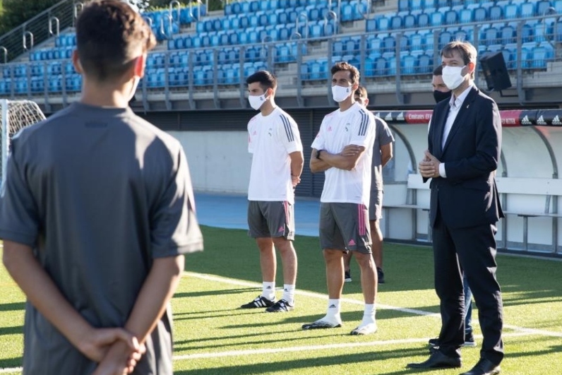 Новость на сайте FondoRuso.ru /assets/img/news/2020/2020-09-09-14-arbeloa.jpg