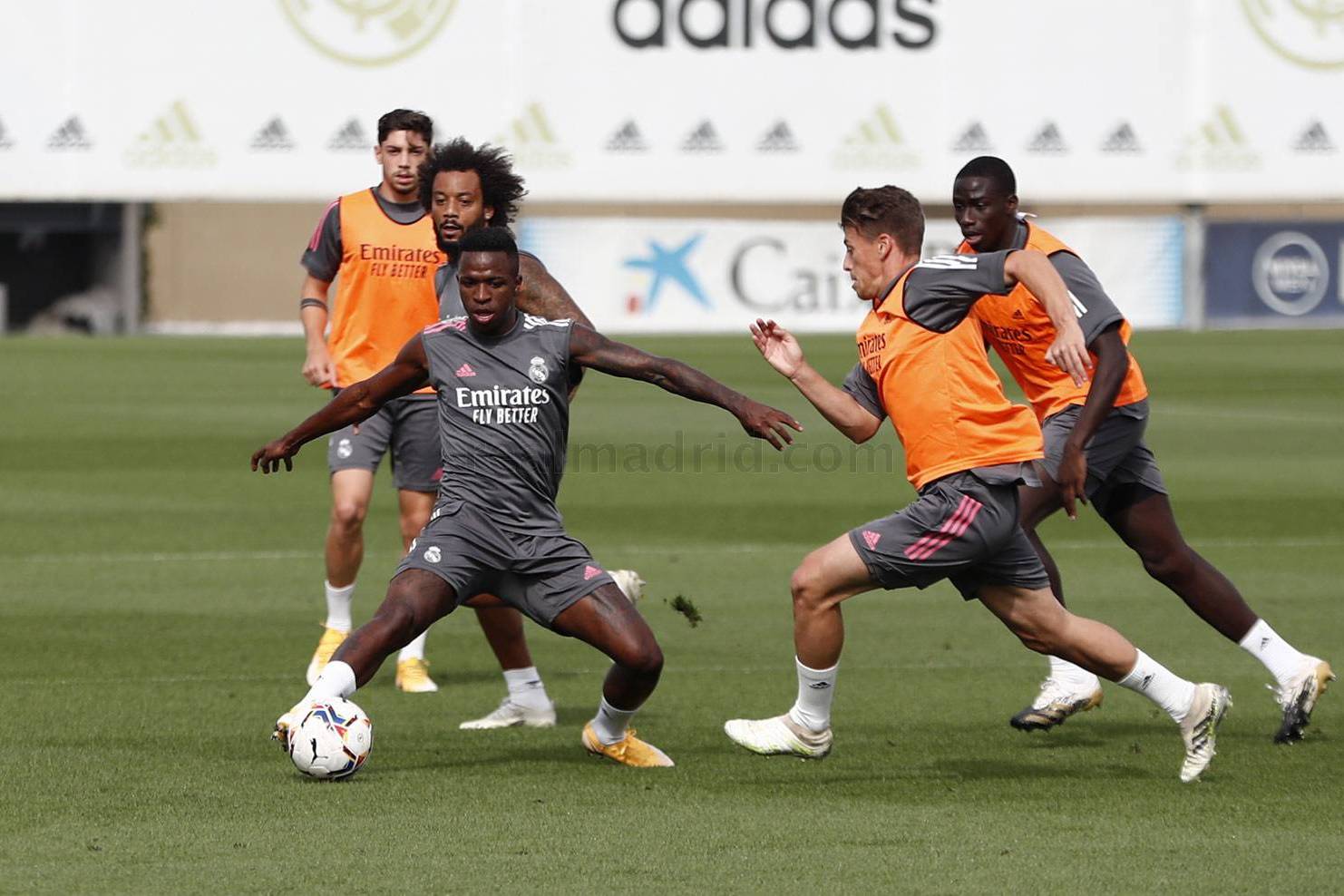 Новость на сайте FondoRuso.ru /assets/img/news/2020/2020-09-14-43-trainingsession.jpg