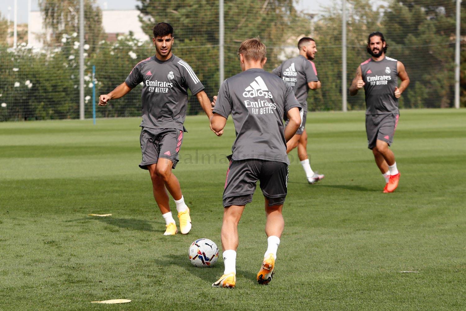 Новость на сайте FondoRuso.ru /assets/img/news/2020/2020-09-16-48-trainingsession.jpg