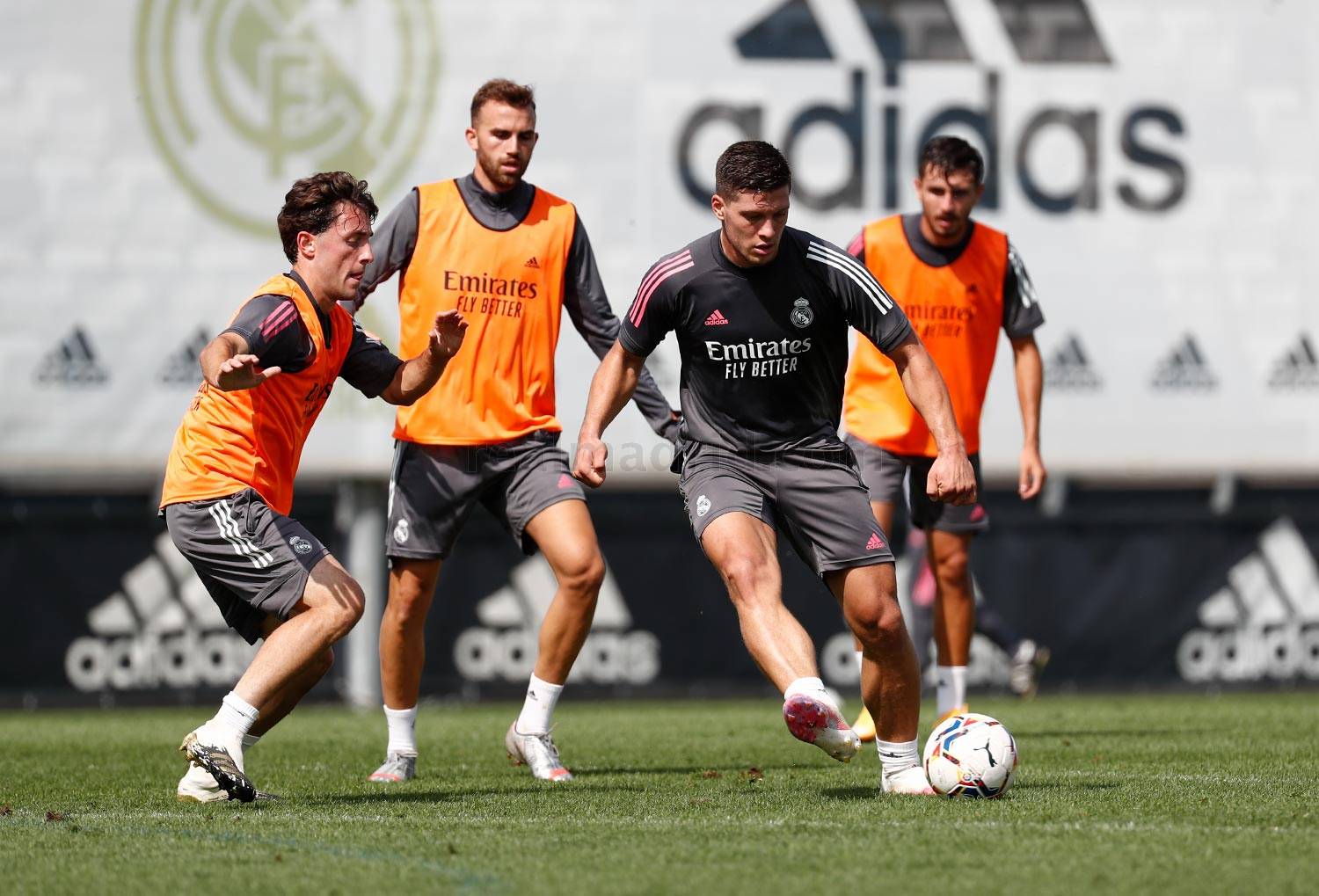 Новость на сайте FondoRuso.ru /assets/img/news/2020/2020-09-21-15-trainingsession.jpg