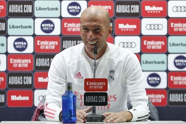 Новость на сайте FondoRuso.ru /assets/img/news/2020/2020-10-04-51-zidane.jpg