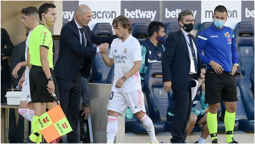 Новость на сайте FondoRuso.ru /assets/img/news/2020/2020-10-05-13-modric.jpg