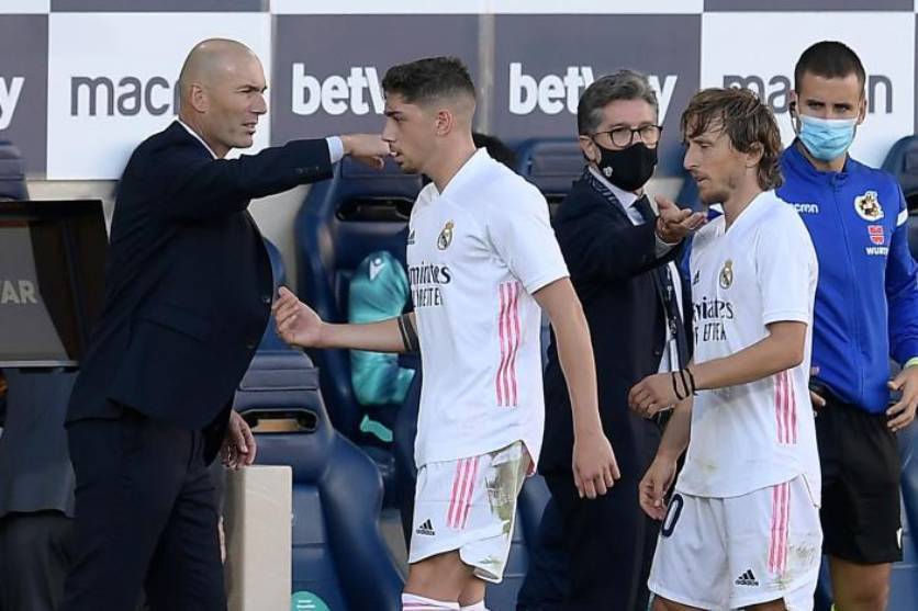 Новость на сайте FondoRuso.ru /assets/img/news/2020/2020-10-06-30-zidane.jpg