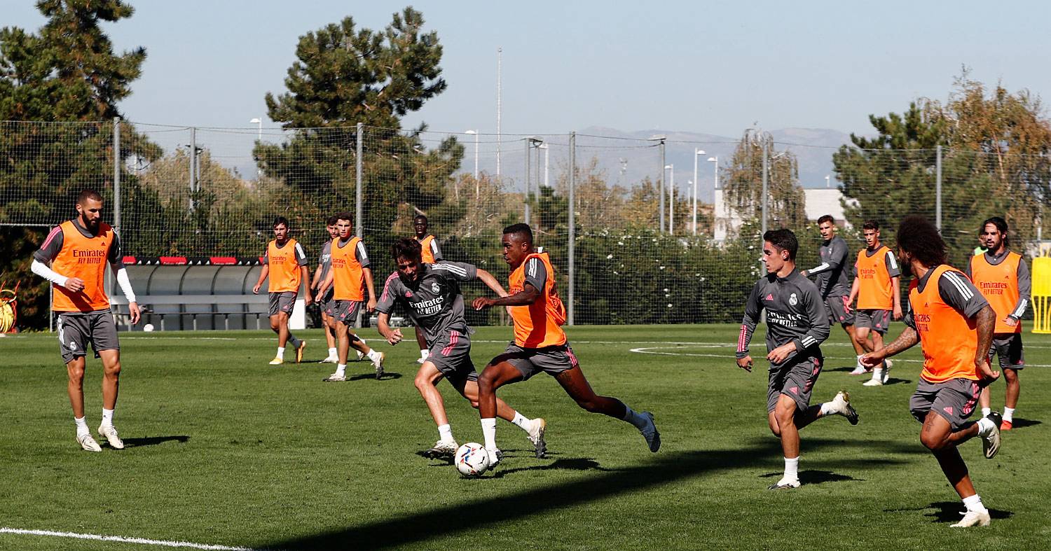 Новость на сайте FondoRuso.ru /assets/img/news/2020/2020-10-07-43-training.jpg