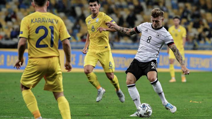 Новость на сайте FondoRuso.ru /assets/img/news/2020/2020-10-12-18-kroos.jpg