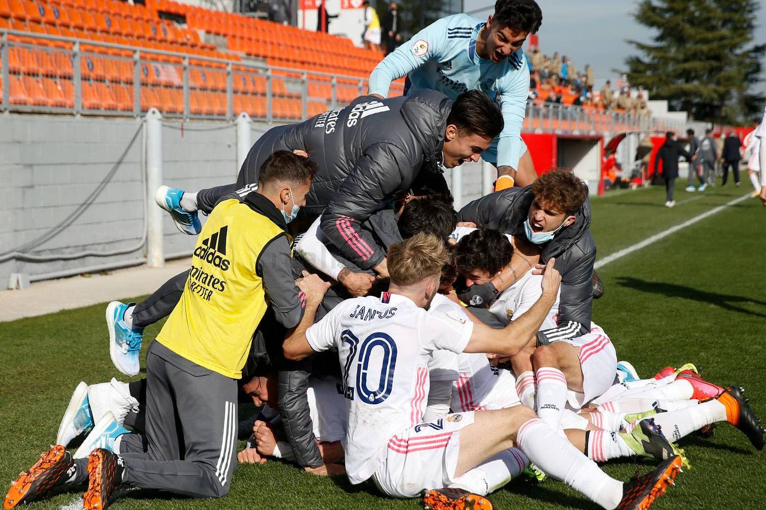 «Атлетико Б» – «РМ Кастилья» 1-2. Победа в мадридском дерби