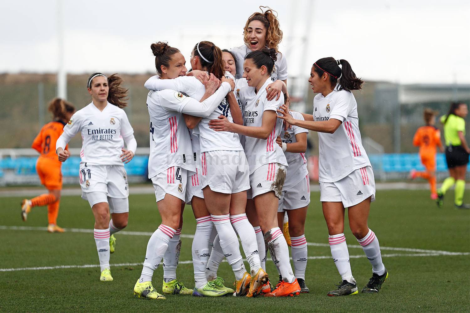 «Реал Мадрид Ж» – «Валенсия Ж» 3-1. Хет-трик Аслани обеспечил победу