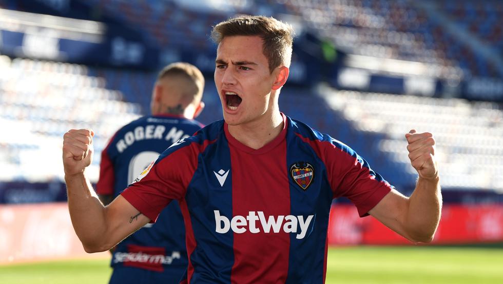 «Реал Мадрид» рассматривает Хорхе Де Фрутоса как замену Васкесу