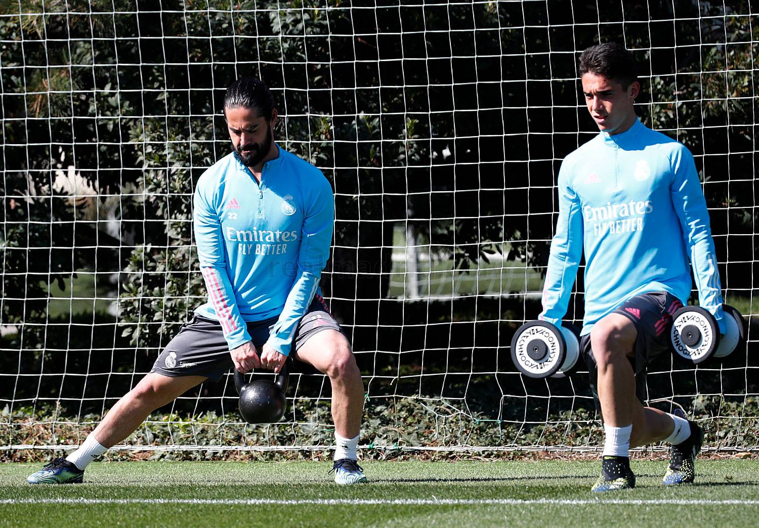 Команда провела интенсивную тренировку с мячом