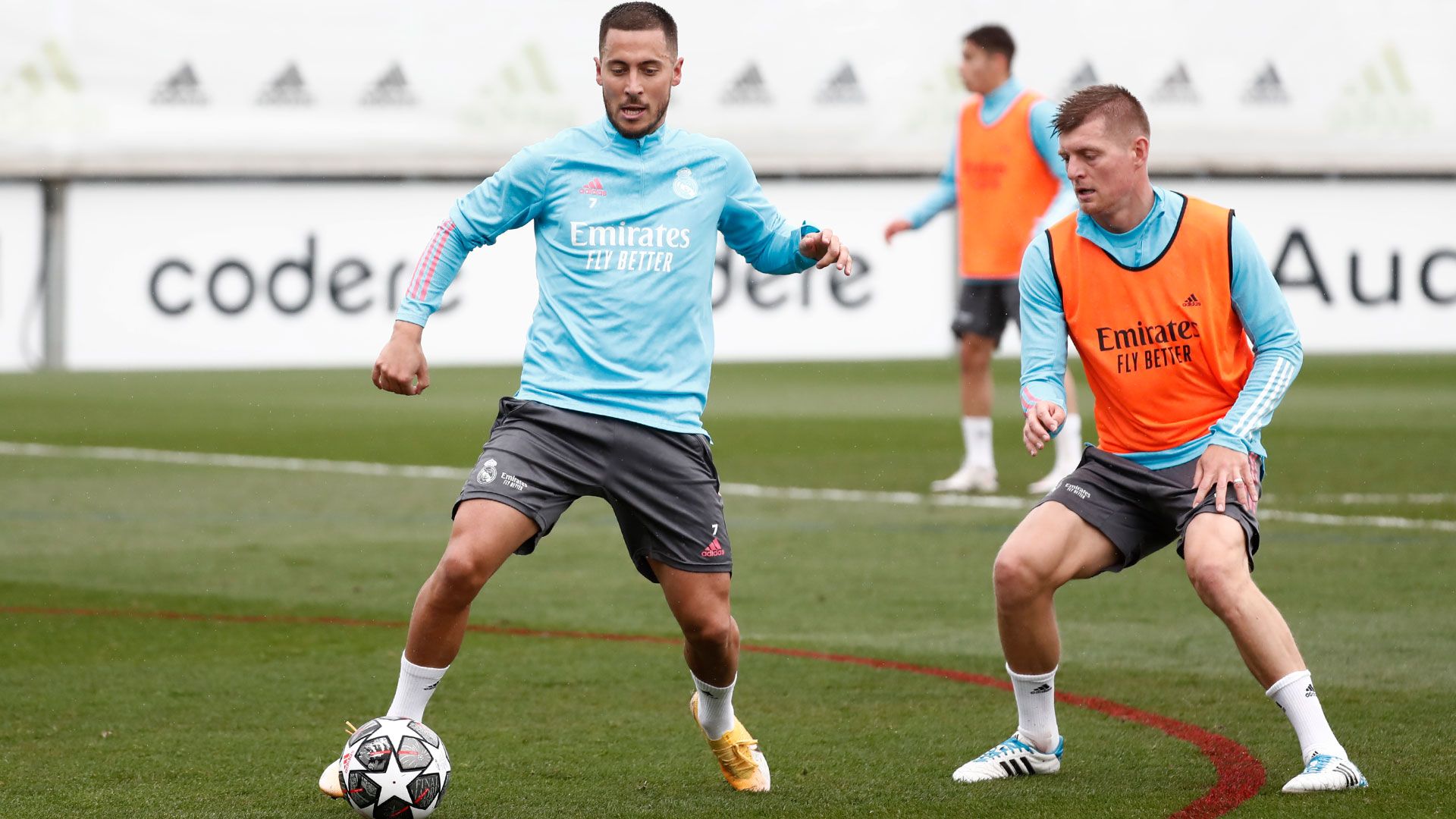 Тони Кроос присоединился к общей группе