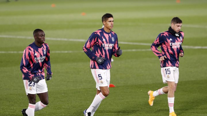 Зидан сможет рассчитывать на Менди и Вальверде в матче с «Челси»