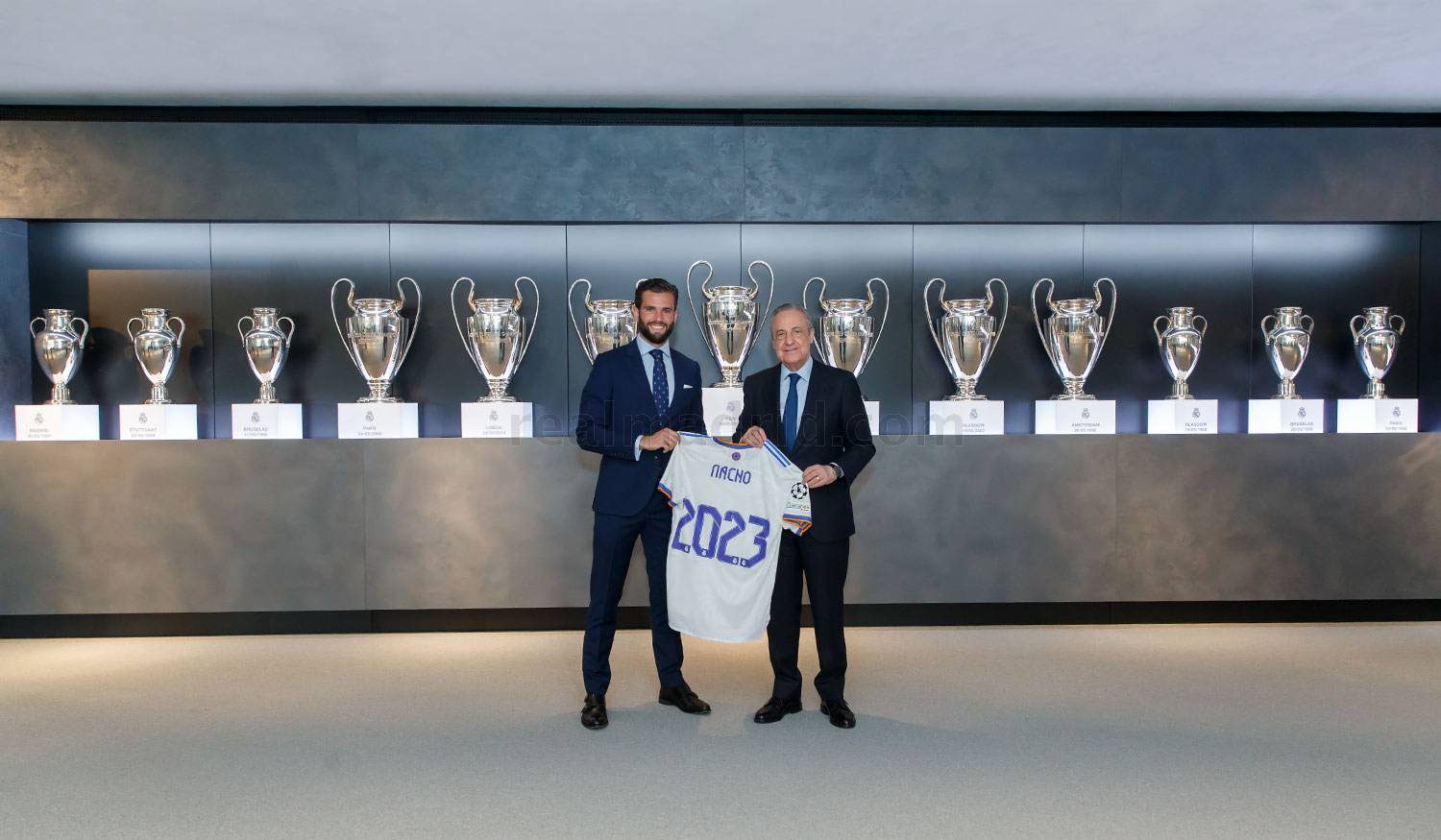 Начо продлил контракт с клубом до 2023 года