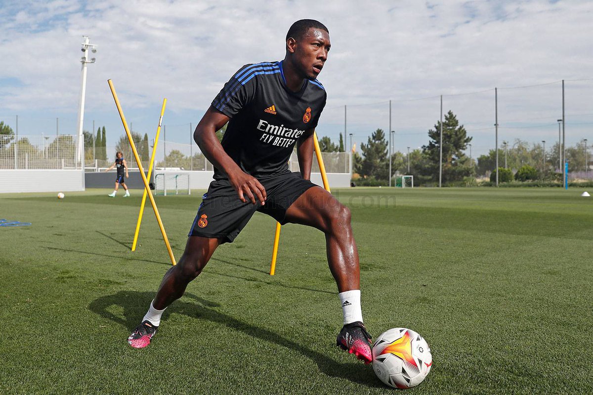 Дэвид Алаба сдал положительный тест на коронавирус