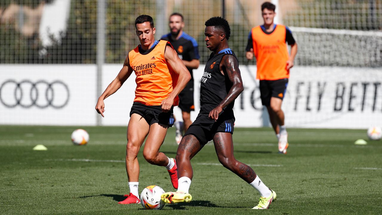 «Мадрид» начал подготовку к матчу с «Валенсией»