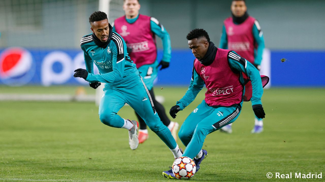 Команда провела тренировку на стадионе «Шерифа»