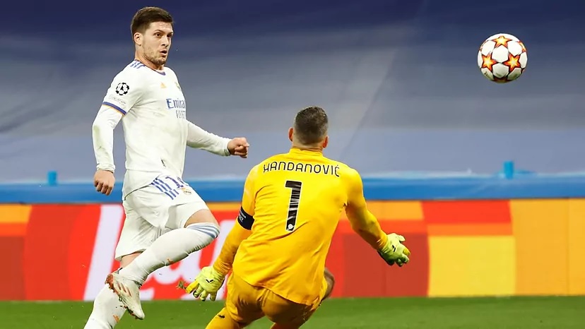 Йович показывает Бэйлу и Азару, что в «Мадриде» все возможно