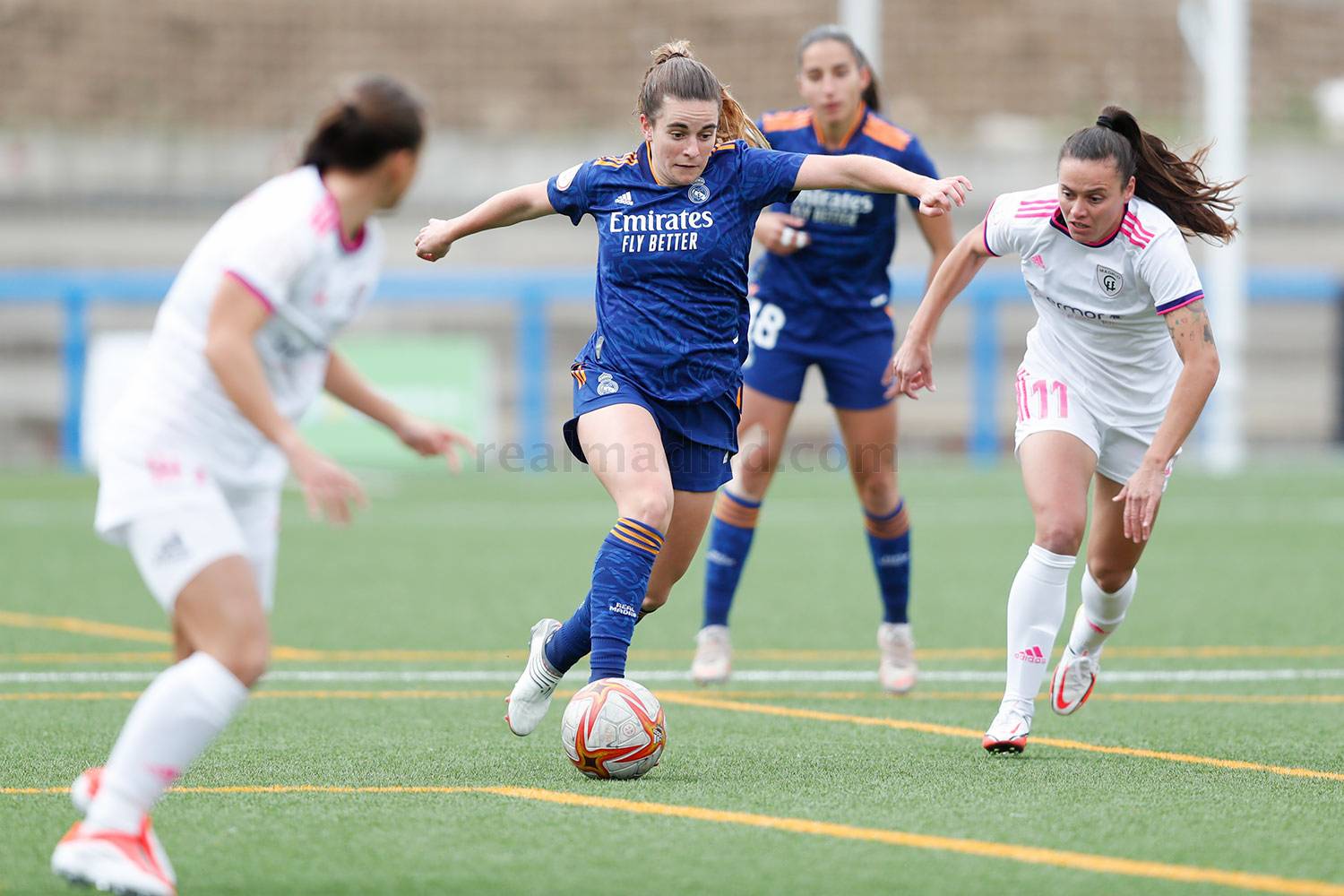 «Мадрид CFF» – «Реал Мадрид Ж» 1-3. Камбэк благодаря дублю Эстер и чудо-голу Атенеи