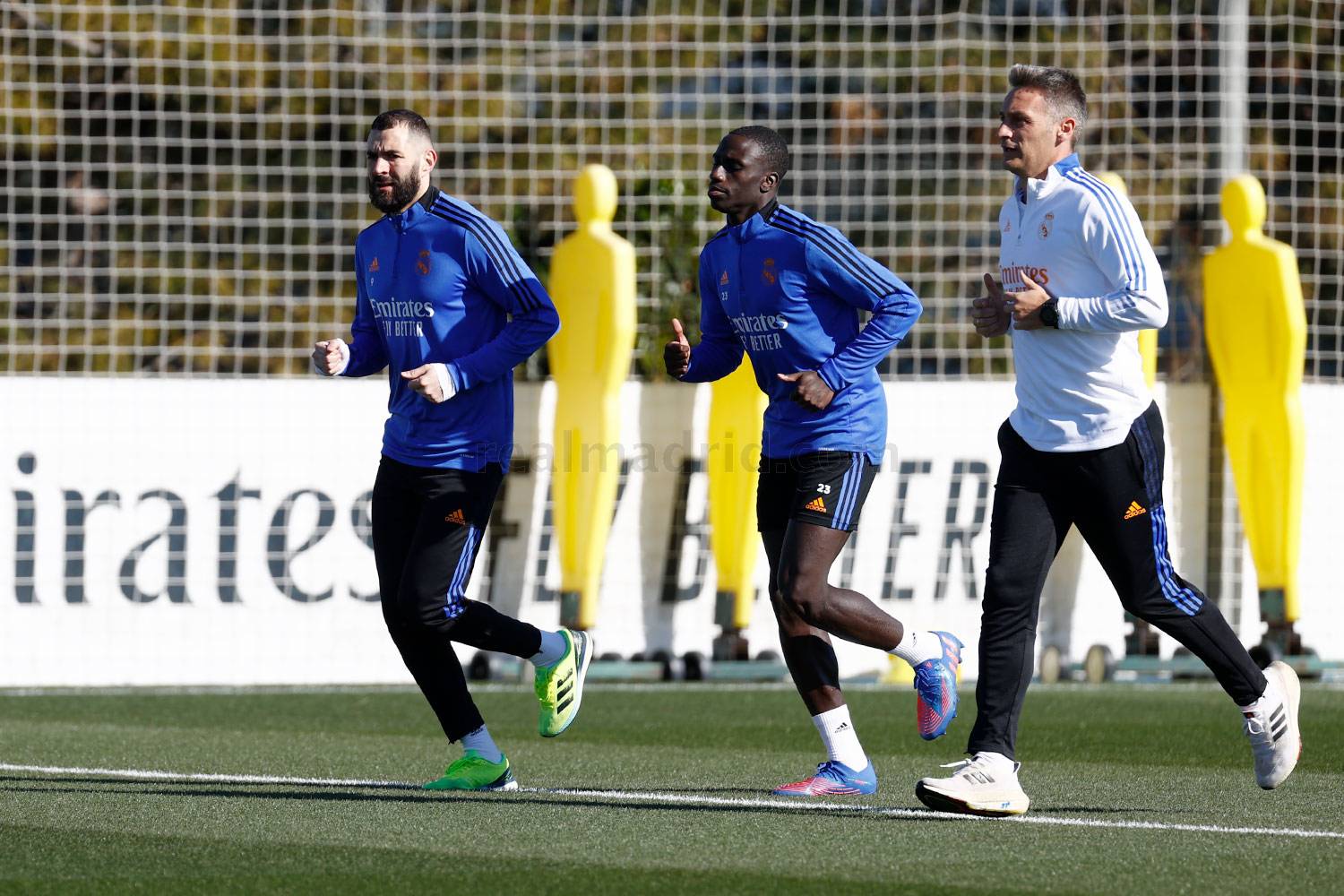 Ферлан Менди, Мариано Диас и Лукас Васкес провели часть занятия в общей группе