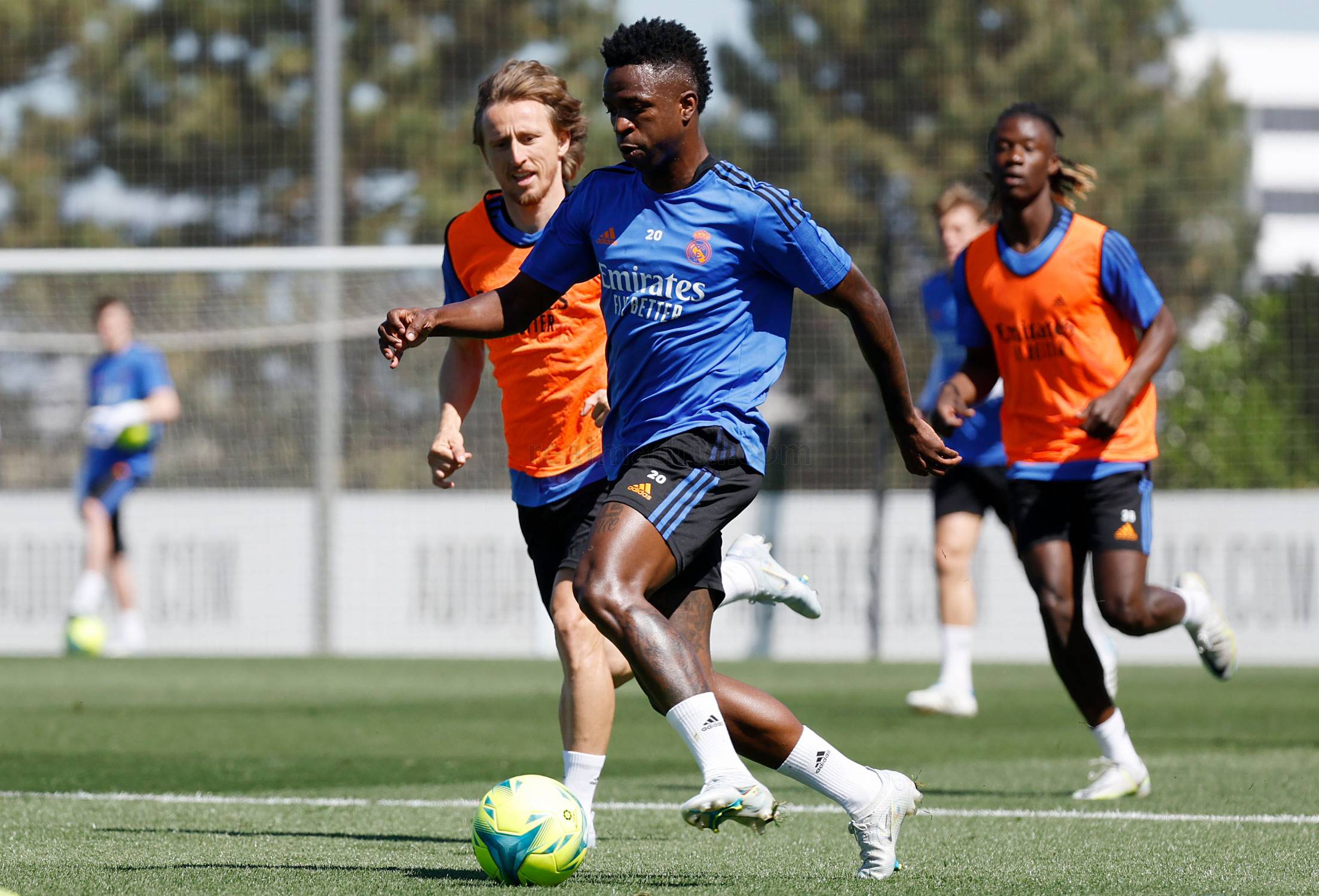 Команда провела тренировку перед мадридским дерби