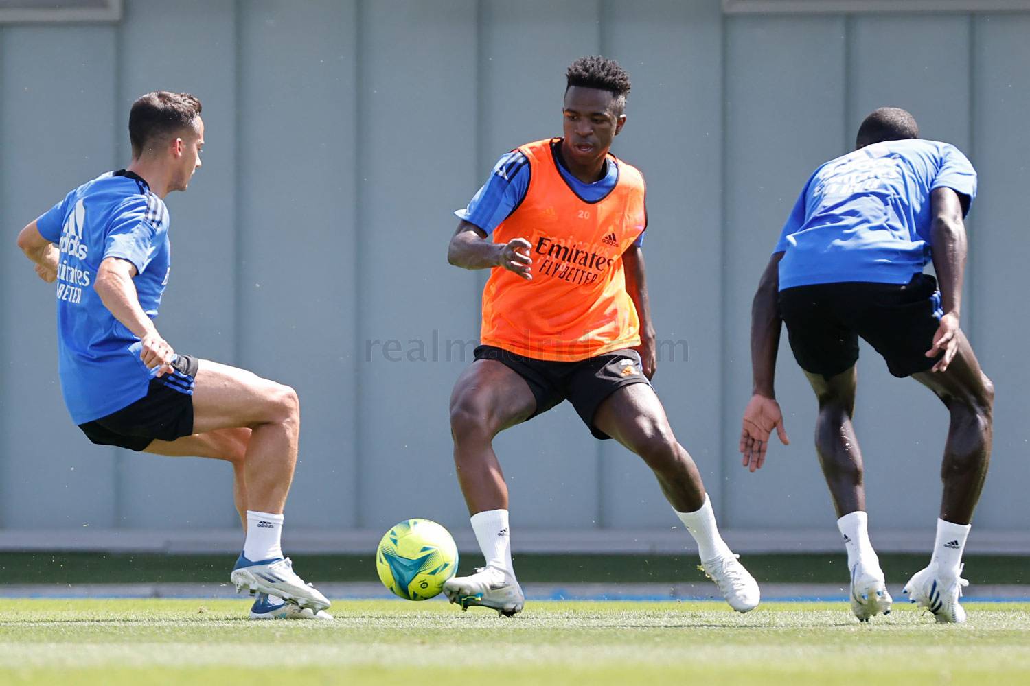 Команда провела последнюю тренировку перед игрой с «Бетисом»