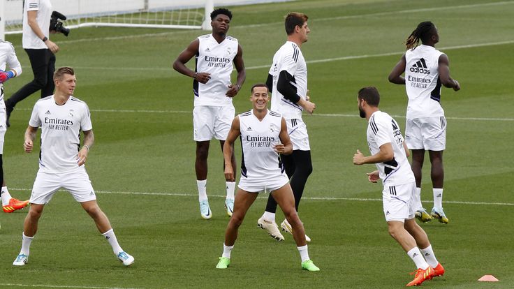 Три недели отпуска для тех, кто не поедет на Чемпионат Мира