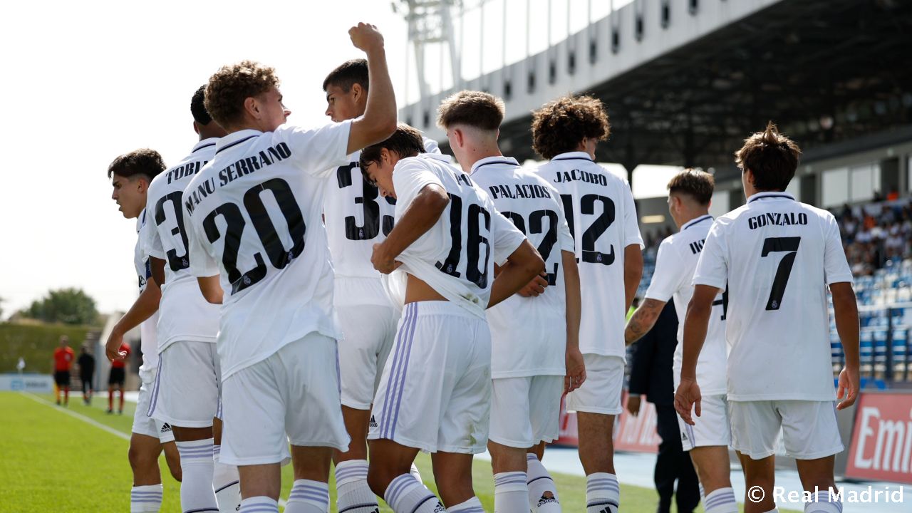 «Хувениль А» – «Шахтер» 6-1. Убедительная победа и первое место в группе