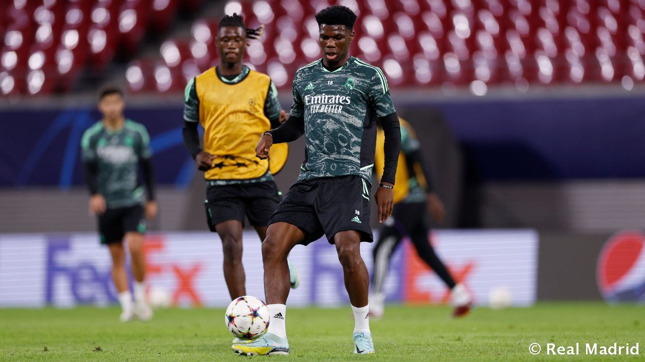 Команда провела тренировку на «РБ Арене» в Лейпциге