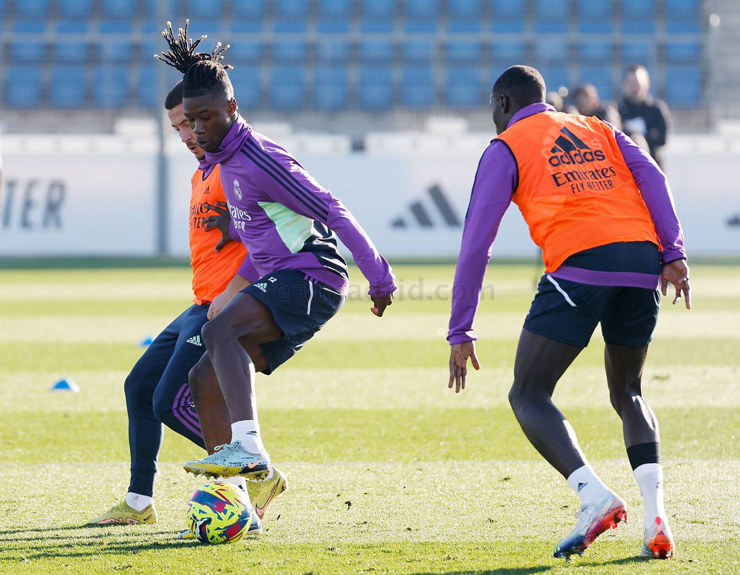 «Мадрид» провел последнюю тренировку перед матчем с «Вильярреалом»