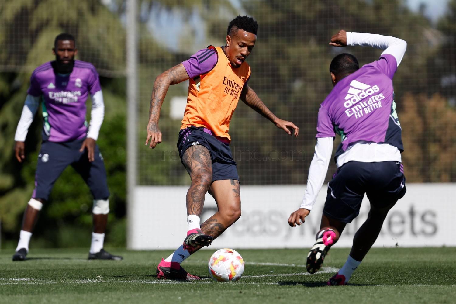 Команда завершила подготовку к матчу с «Барселоной»