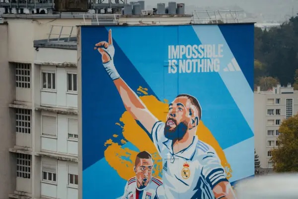 Новость на сайте FondoRuso.ru /assets/img/news/2022/benzema3.jpg