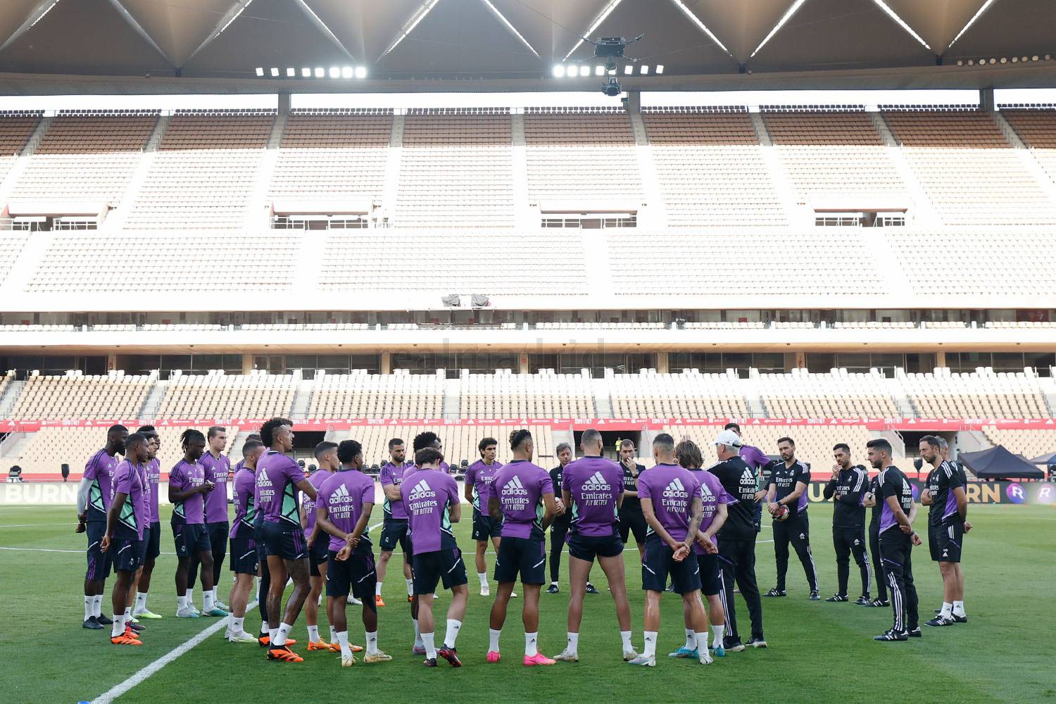 «Реал Мадрид» провел тренировку на «Ла Картуха»