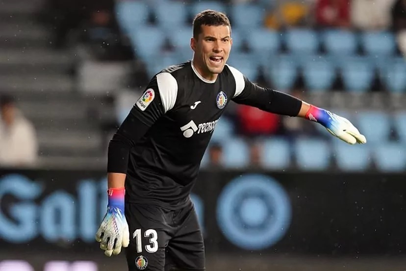 Лунин думает об уходе, а «Мадрид» присматривается к Давиду Сории