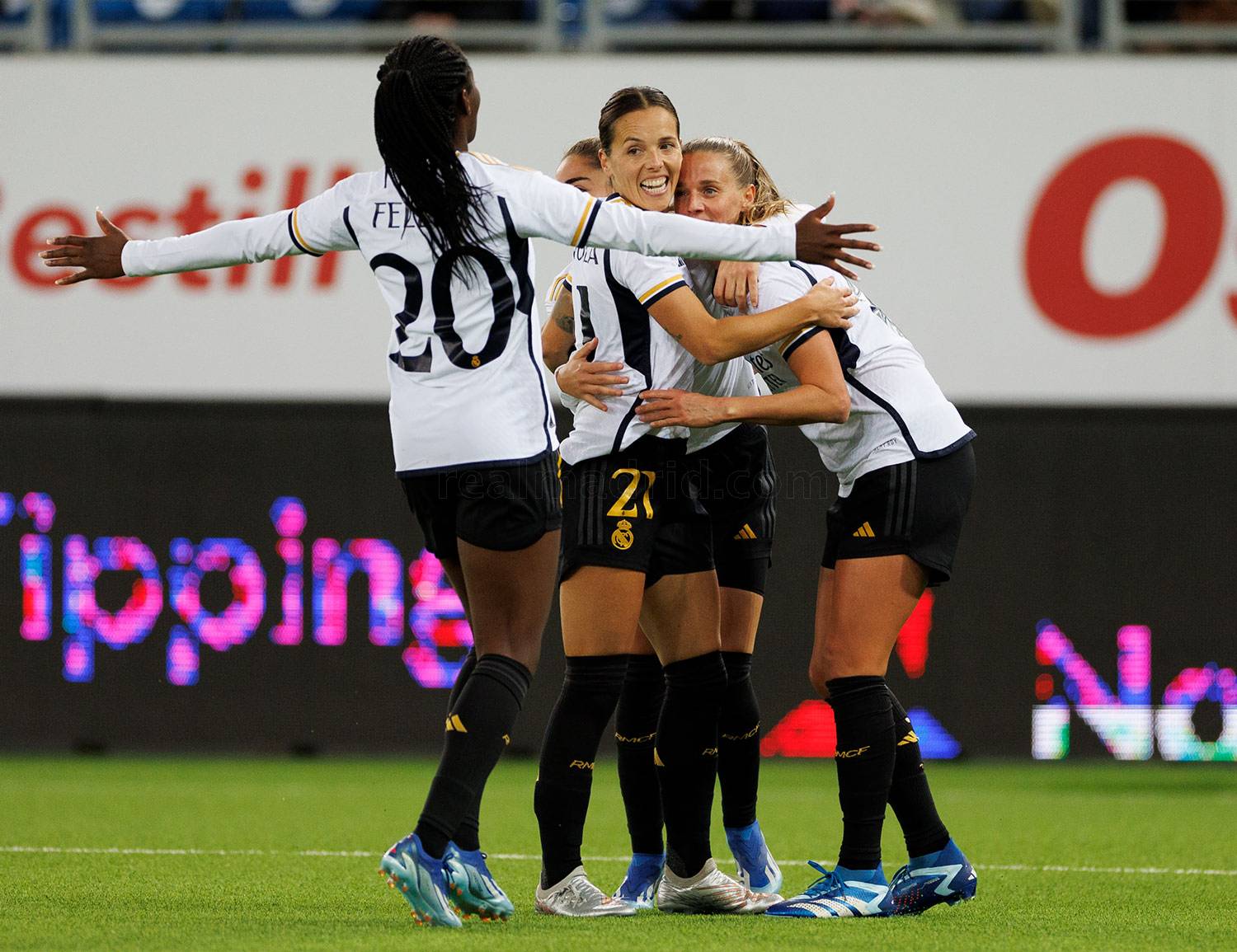 «Волеренга» – «Реал Мадрид Ж» 0-3. Третий сезон подряд в групповом этапе Лиги Чемпионов