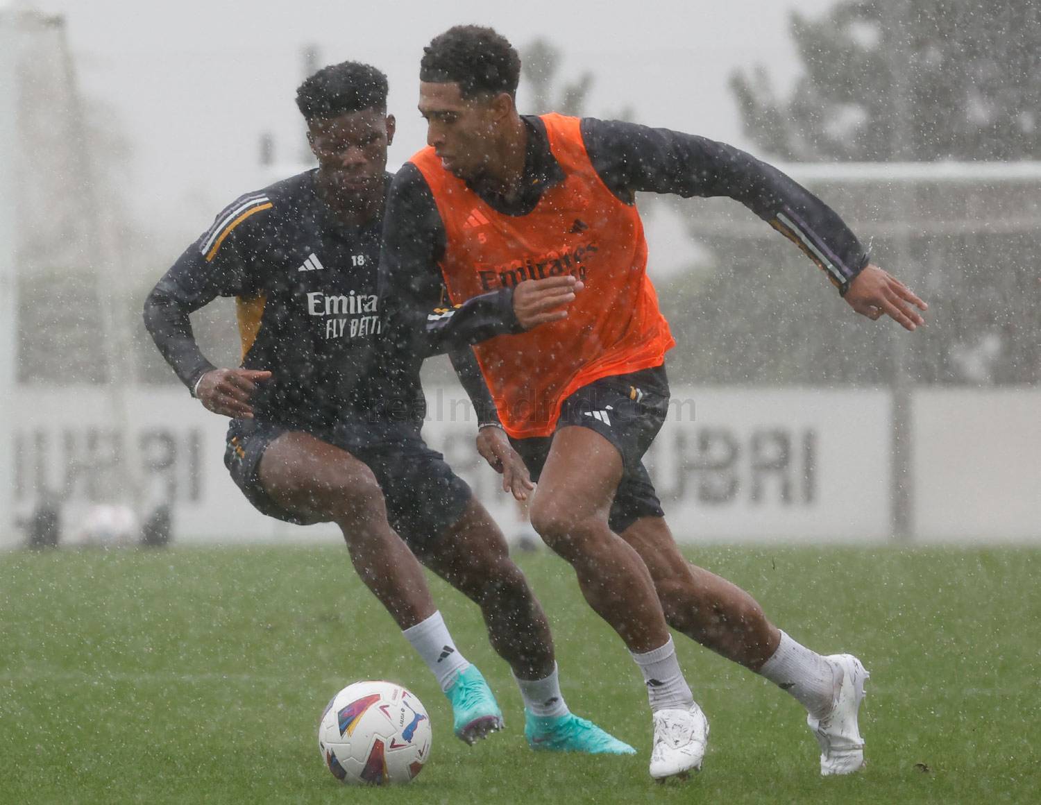 Команда продолжает подготовку к матчу с «Севильей»