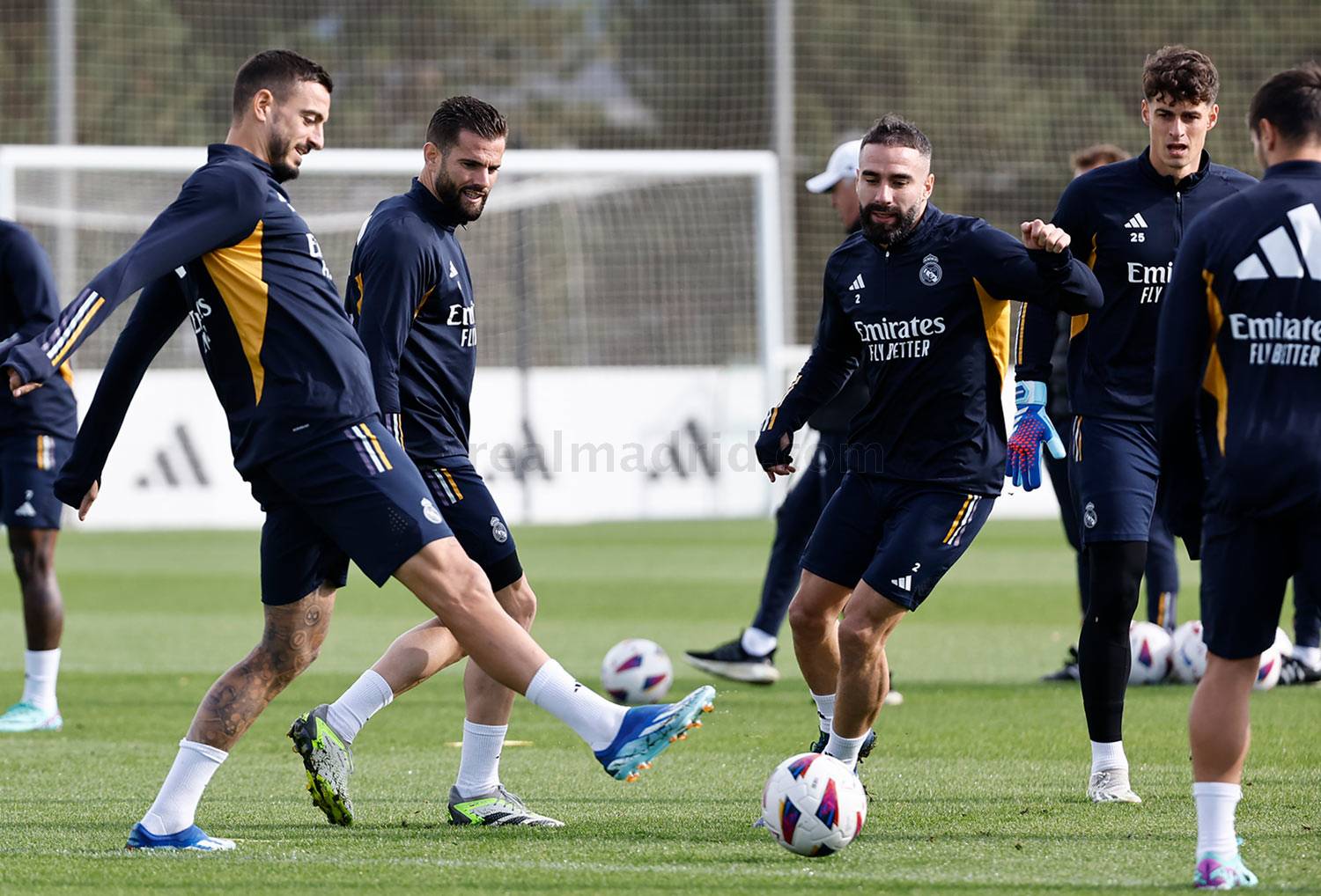 «Мадрид» завершил подготовку к матчу с «Севильей»