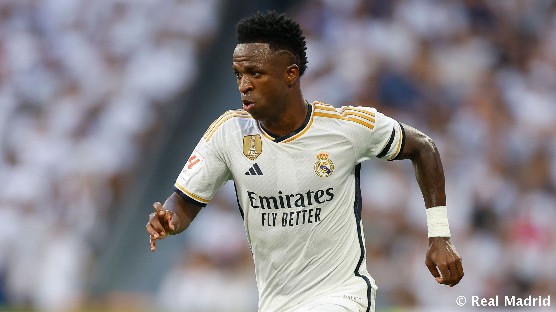 Винисиус выбыл до февраля