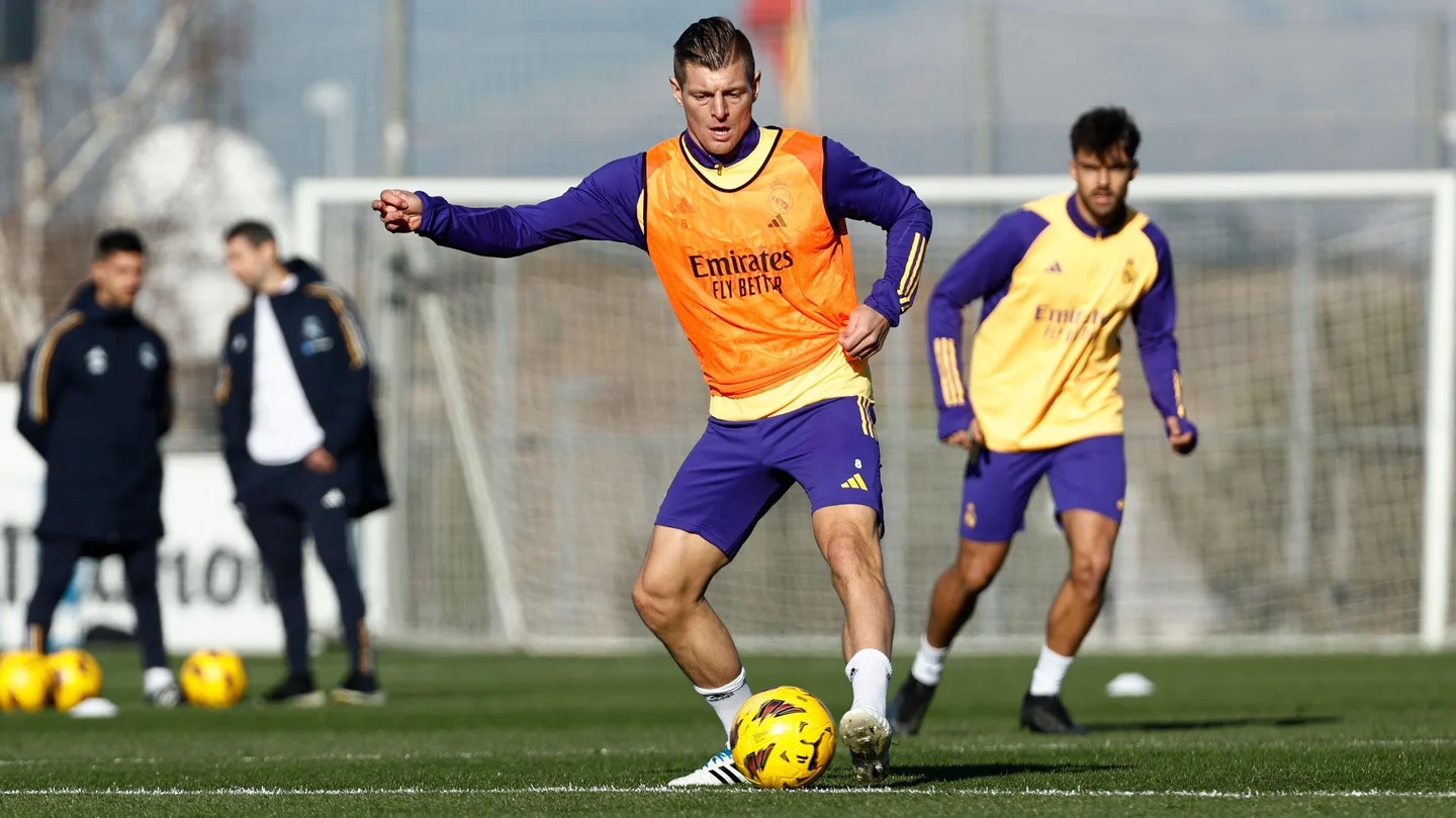 Команда начала готовиться к матчу с «Алавесом»