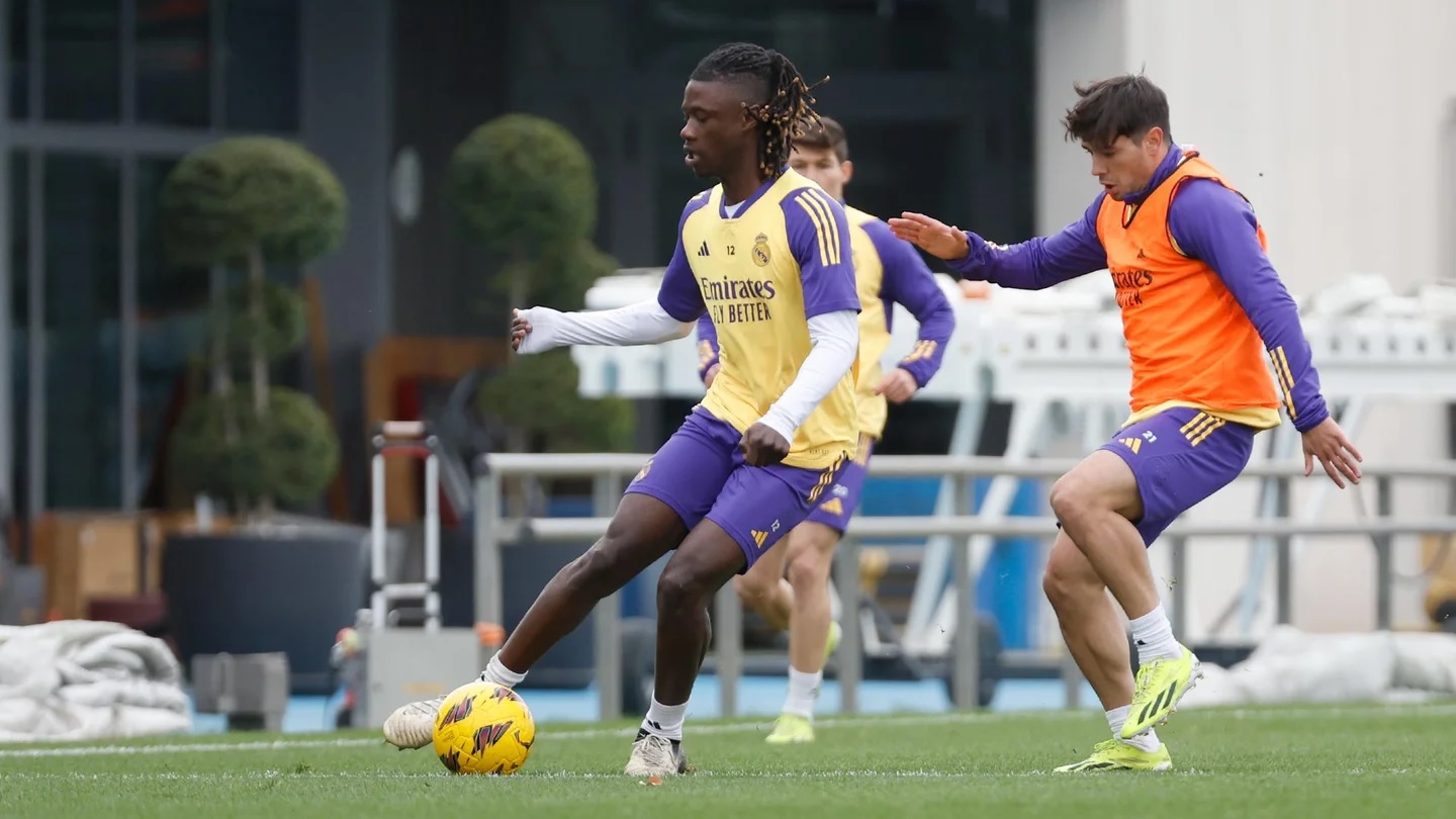 Антонио Рюдигер провел часть занятия вместе с группой