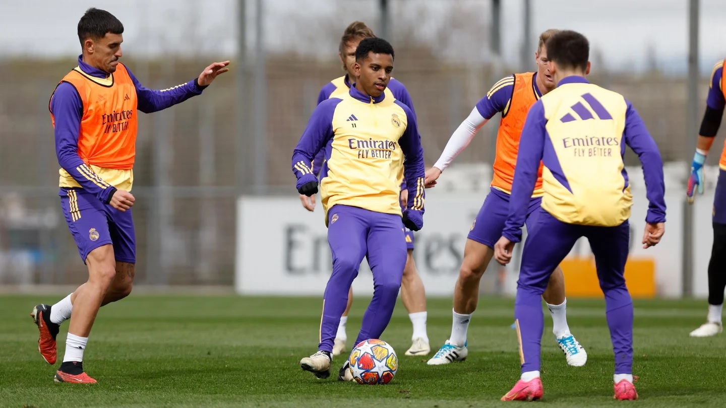 Команда продолжает подготовку к матчу Лиги Чемпионов