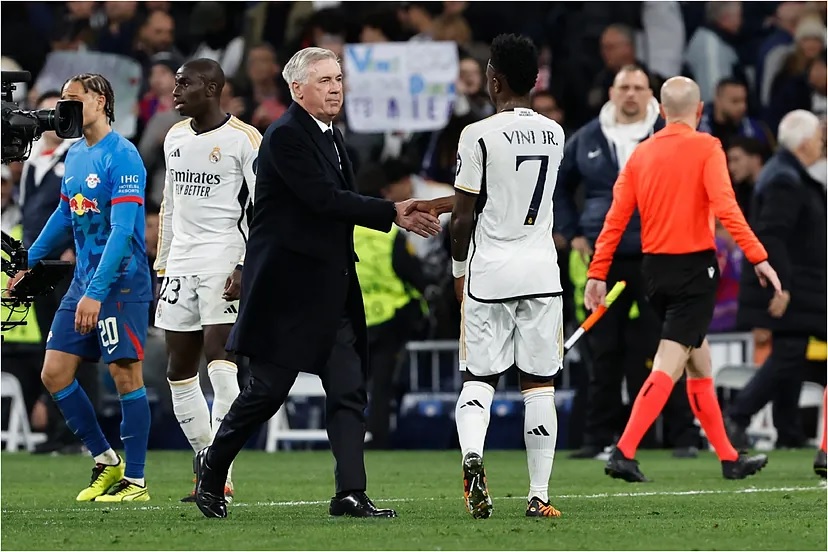 Похмелье после испуга: сомнительный план Анчелотти, обращение к команде, раздраженный Винисиус...