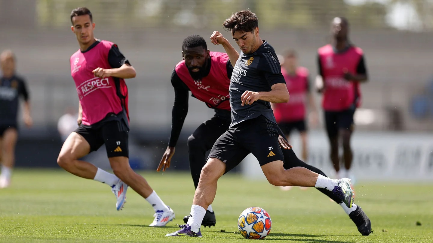 Открытая тренировка в Вальдебебас