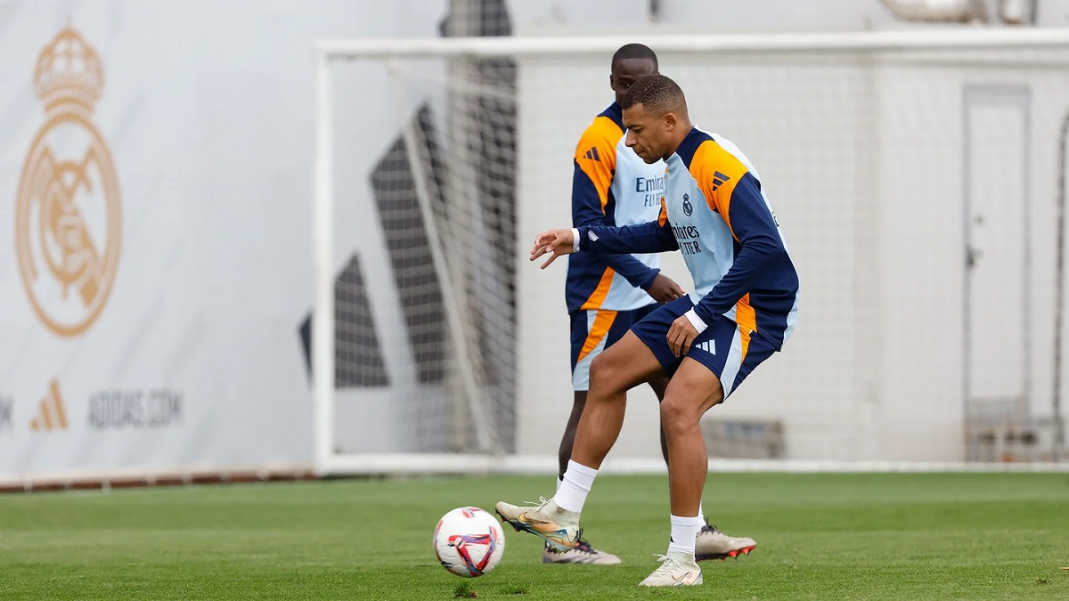 Команда тренируется в Вальдебебас