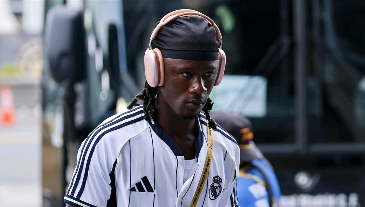 Куда пропал Эдуардо Камавинга?