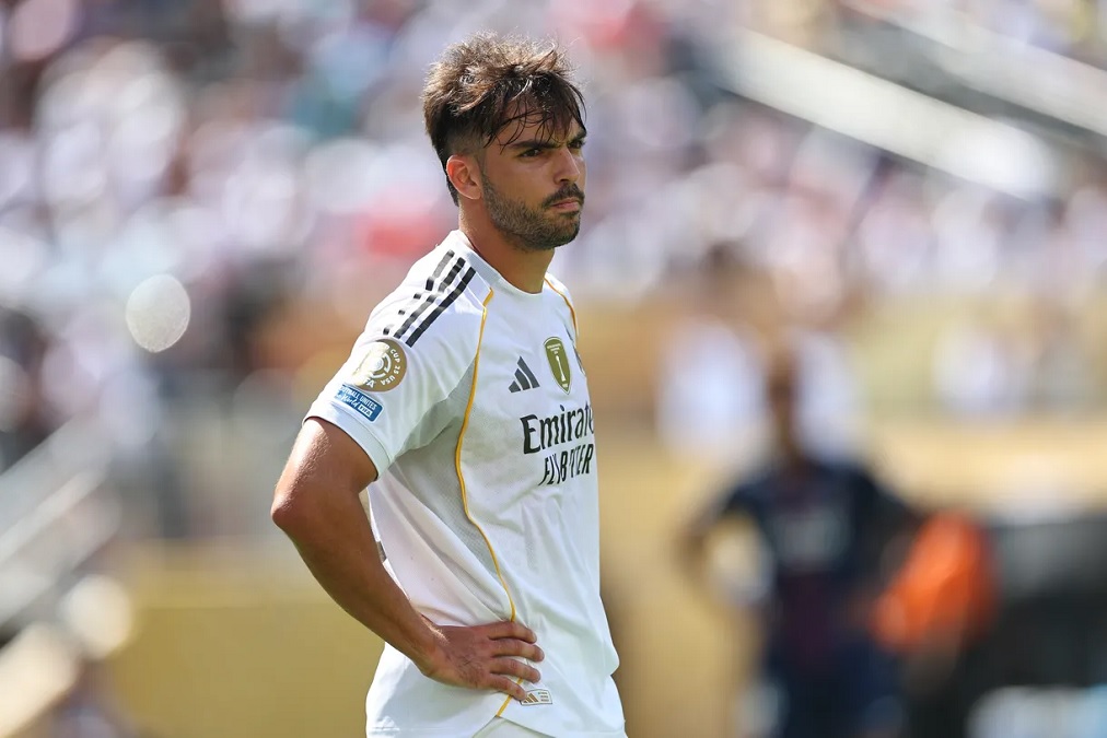 «Реал Мадрид» официально зарегистрировал Рауля Асенсио в первой команде