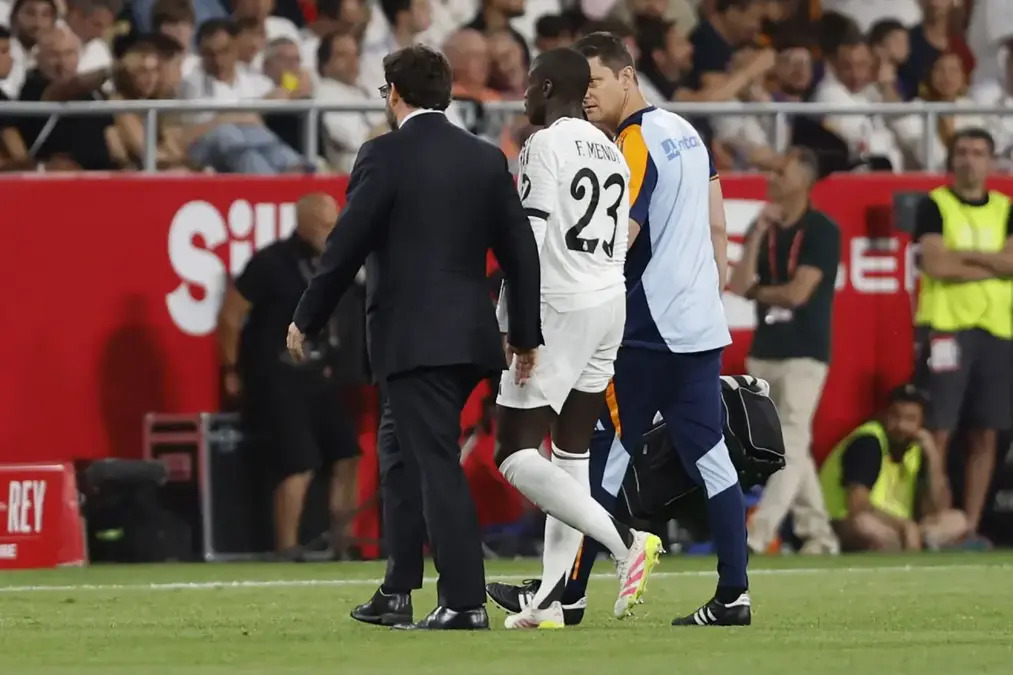 Ферлан Менди намерен остаться в «Мадриде»