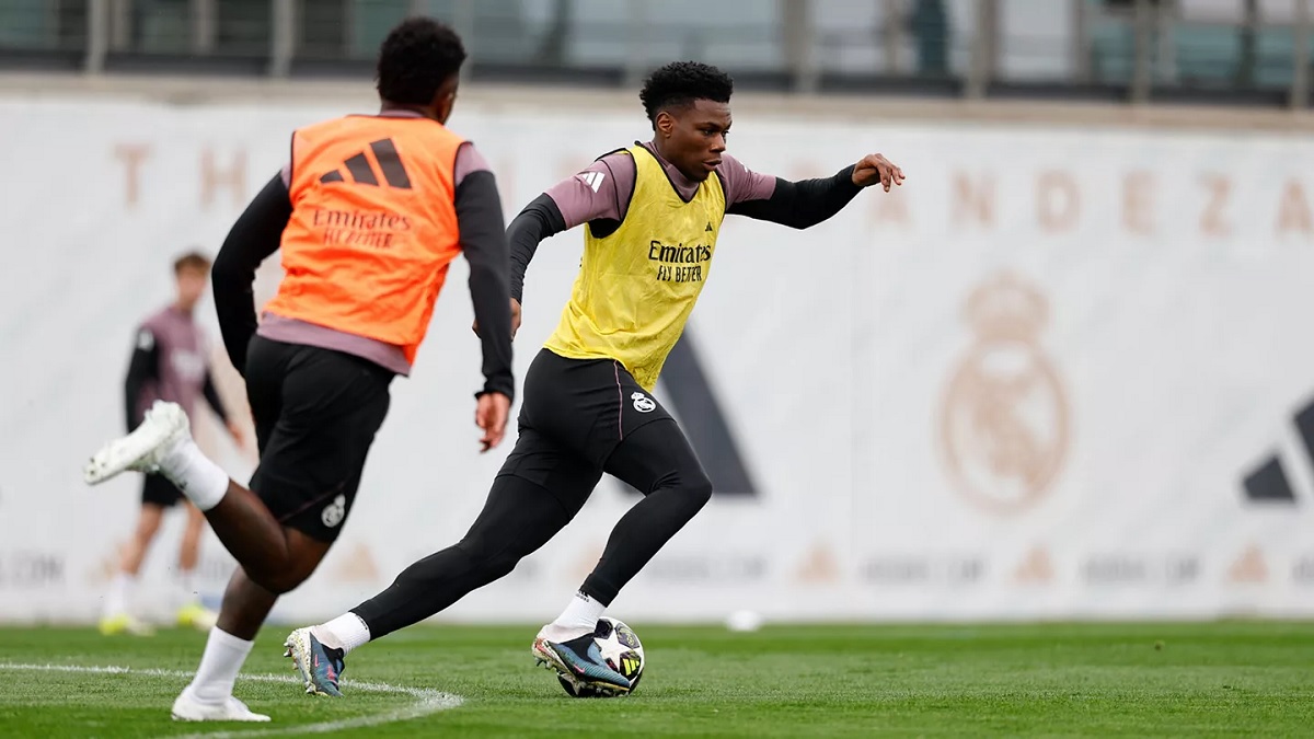 Команда продолжает подготовку к матчу с «Сити»