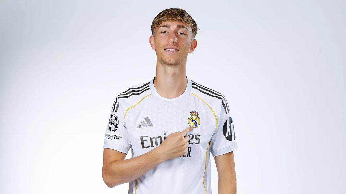 Дину Хёйсену исполнился 21 год!