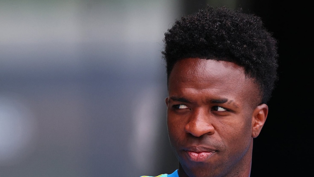 Обратный отсчет для продление контракта Винисиуса с клубом